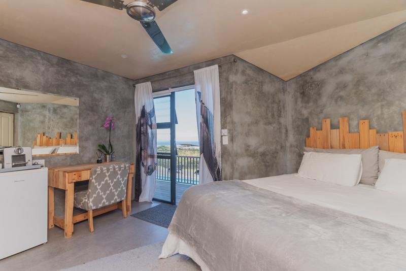 7 Bedroom Property for Sale in San Michel Western Cape